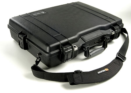 1495CC1 Pelican Deluxe 17 in. Laptop Case - Midwest Case Company